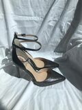 High-heel Shoes