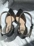 High-heel Shoes