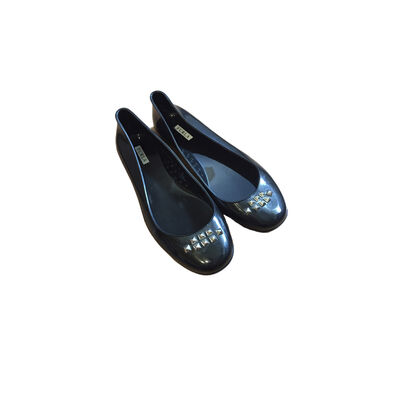Ballet flats