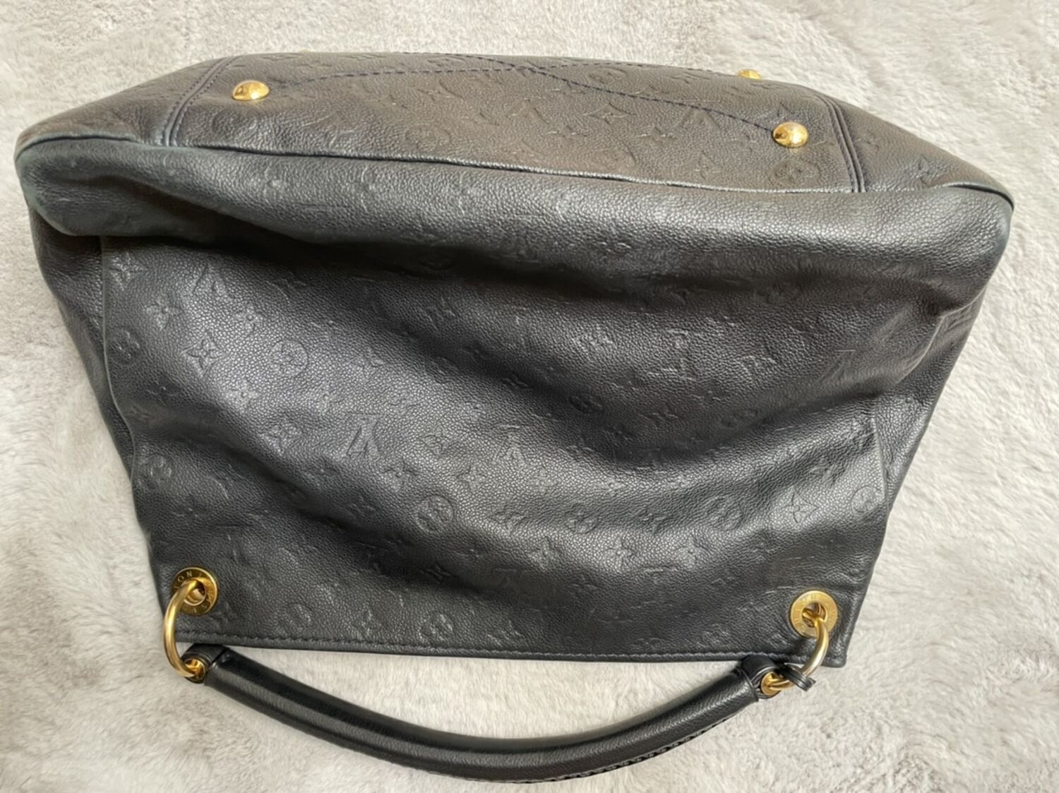 Louis Vuitton LV Empriente Artsy MM Black Noir Embossed Monogram