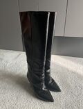 Knee high Boots