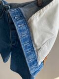 Short Jeans