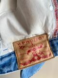 Short Jeans