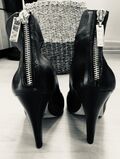 High-heels Shoes