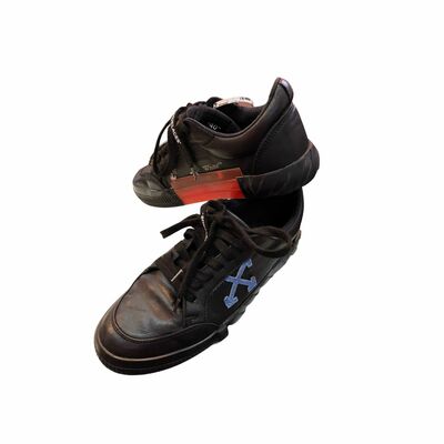 Low top Sneakers