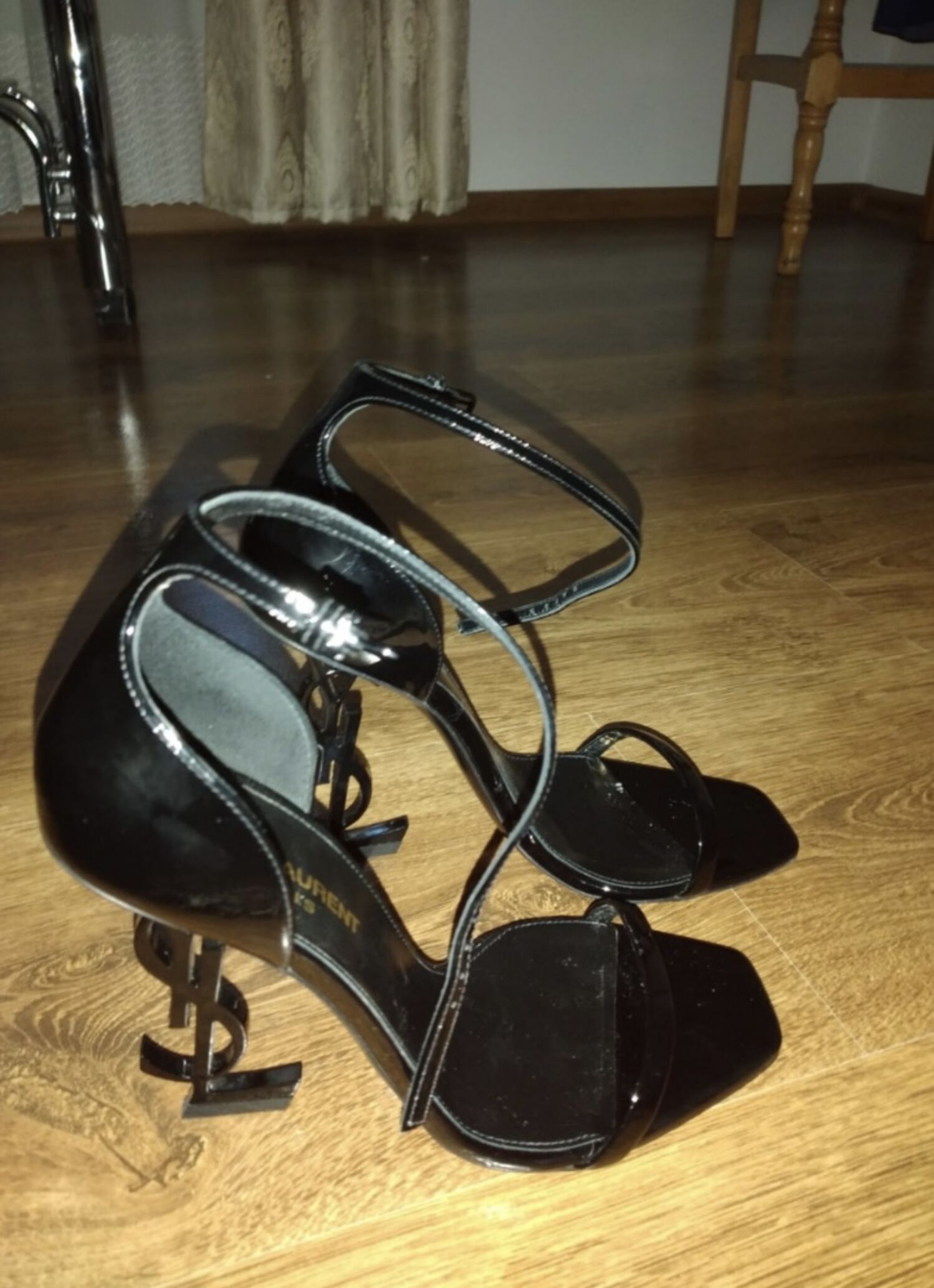 Leather High heels Sandals Yves Saint Laurent FR 36.5 buy pre owned at 400 EUR