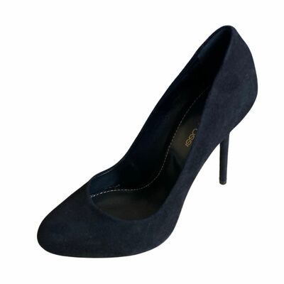 Suede Pumps