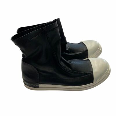Slip-on Sneakers