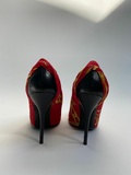 Chain printed pumps