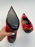 Chain printed pumps