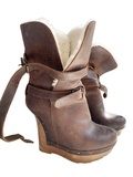 Wedge leather boots