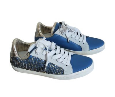 Leather sneakers