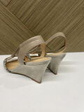 Leather wedge sandals