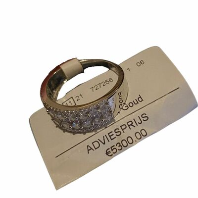 Gold 1 ct diamonds Ring