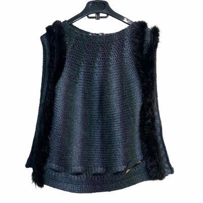 Knitted vest