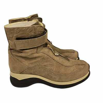 Leather ankle boots