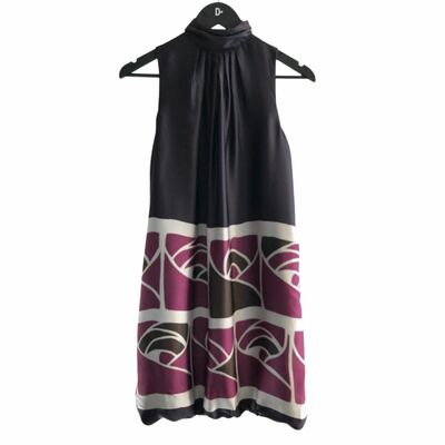 Sleeveless dress