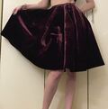 Velvet Knee-lengh Skirt