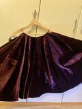 Velvet Knee-lengh Skirt