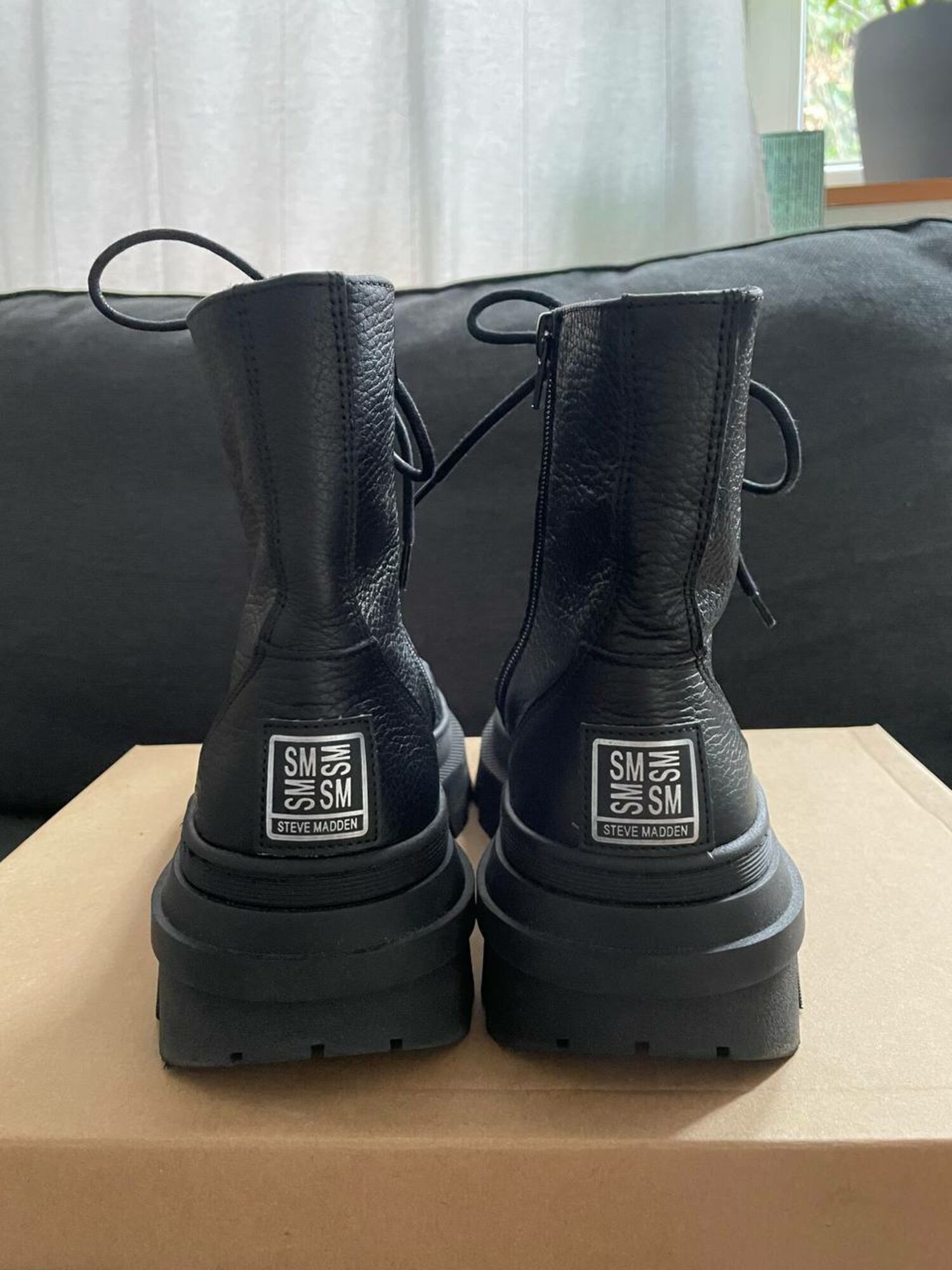 Leather Combat Boots Steve Madden 42 buy pre owned at 50 EUR