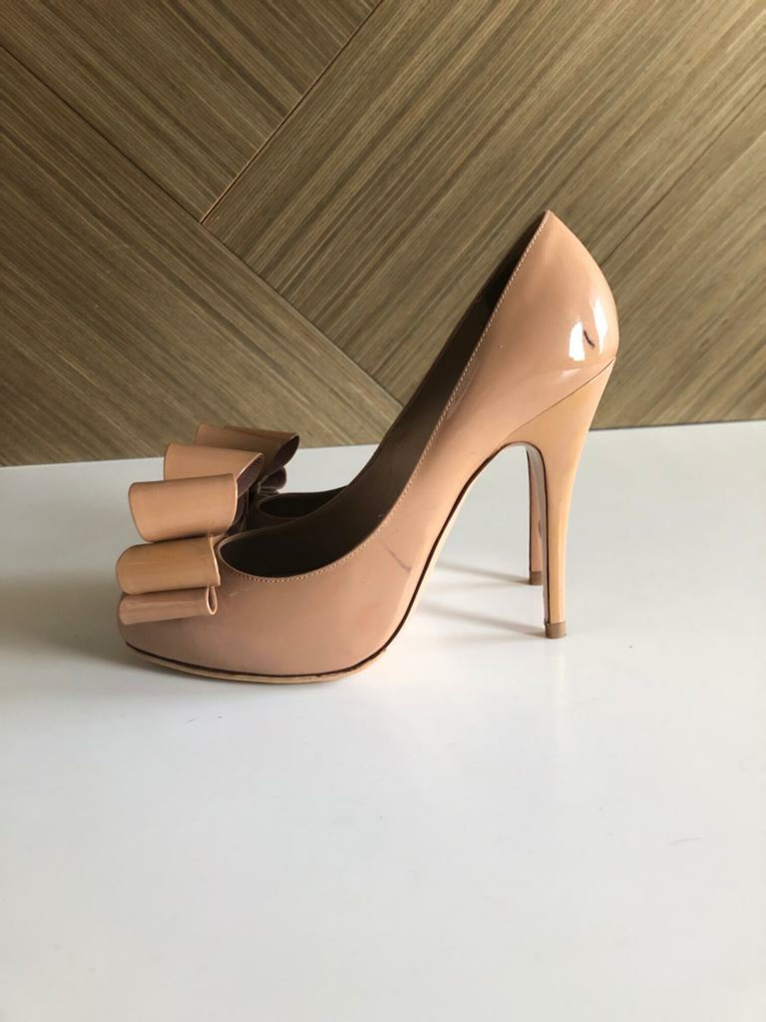 Patent High heels Shoes Valentino Garavani 38 buy pre owned at 100 EUR