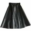 Knee-lengh Skirt