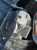 Straight Jeans