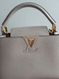 Capucines MM Handbag