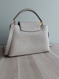 Capucines MM Handbag