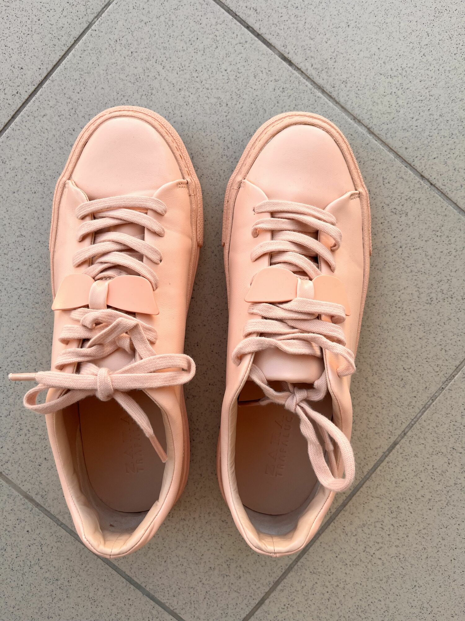 Zara men sneakers | Sneakers fashion, Sneakers men fashion, Leather sneakers  men