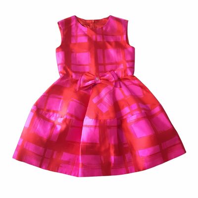 Sleevless dress