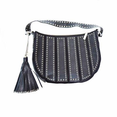 Leather bag with metallic accessories