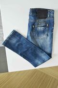 Blue jeans with metallic accessories