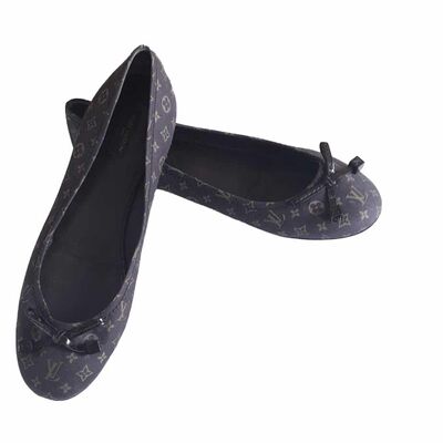 Ballet flats