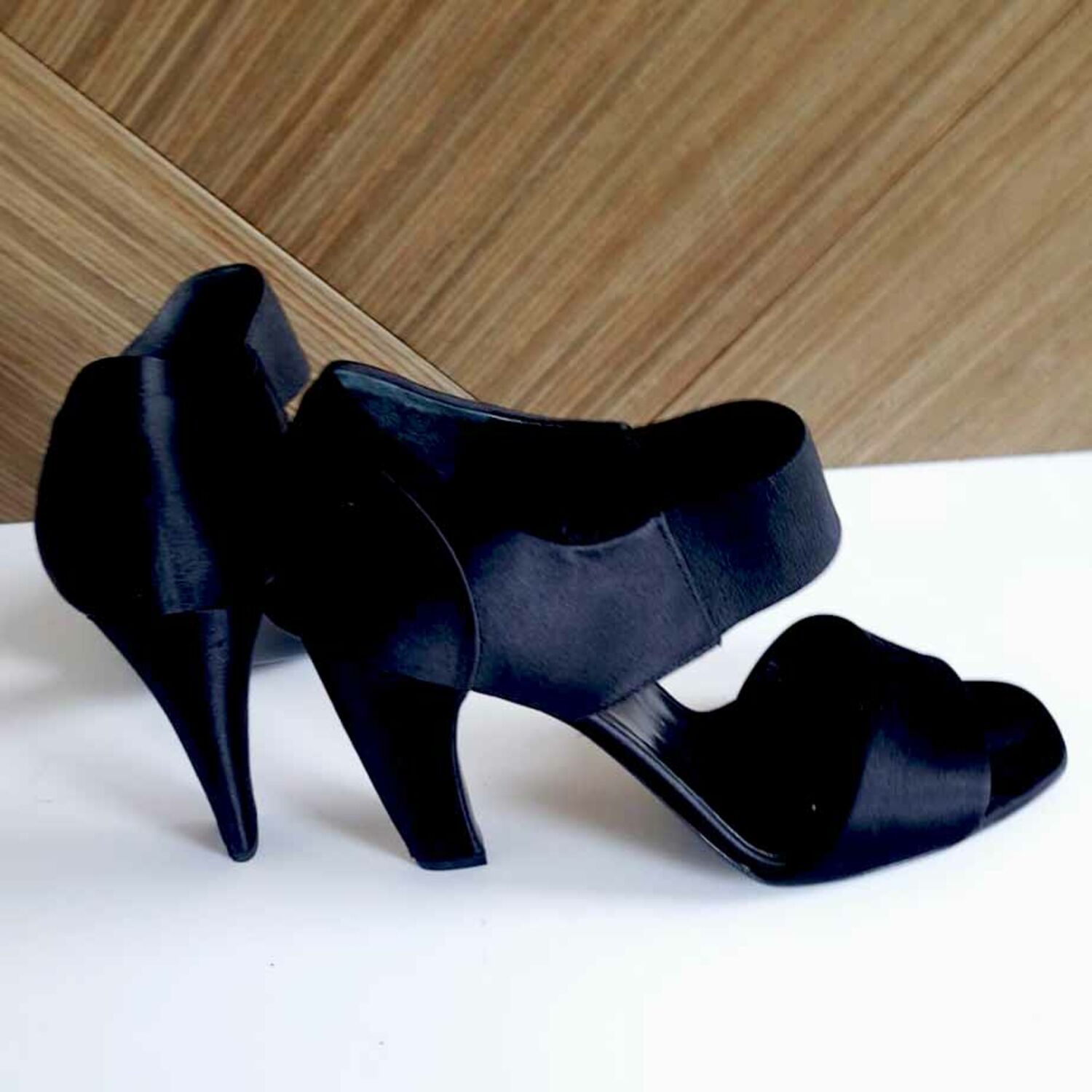Satin heeled sandals