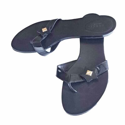 Lacquer leather thong