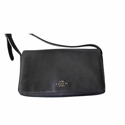 Steve Madden Asha Wallet Crossbody in Black