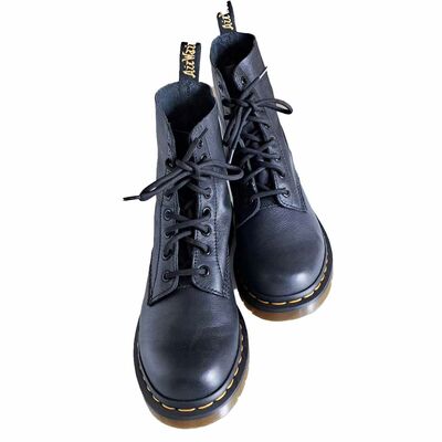 Leather combat laced boots