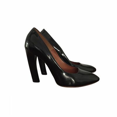 Patent Shoes