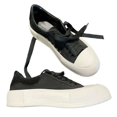 Platform sneakers